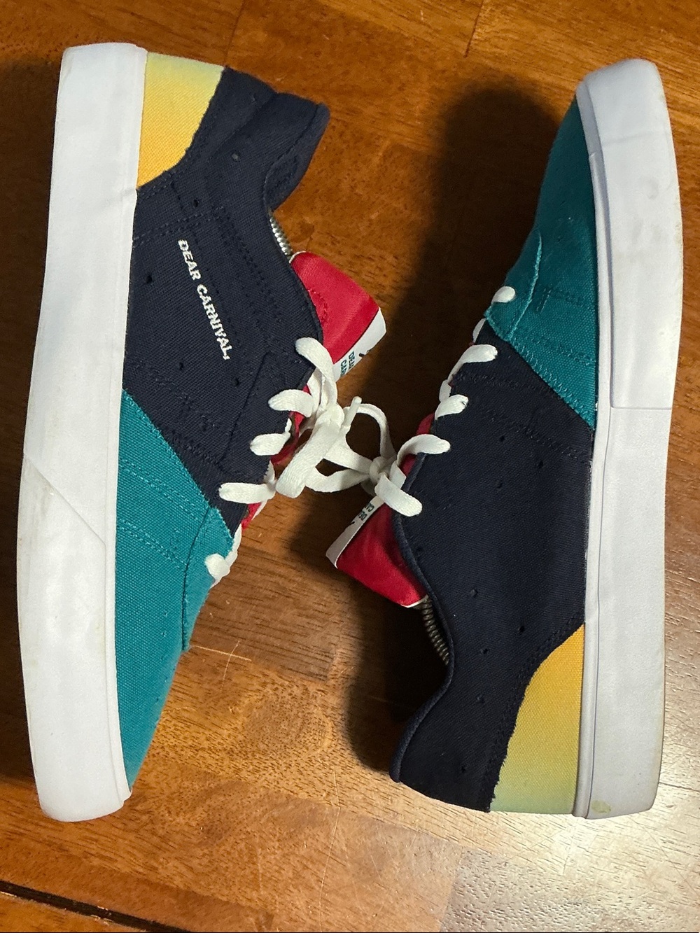 Jordan Low-Top “Dear Carnival” Sneakers in Teal, Navy & Red - Picture 3 of 4